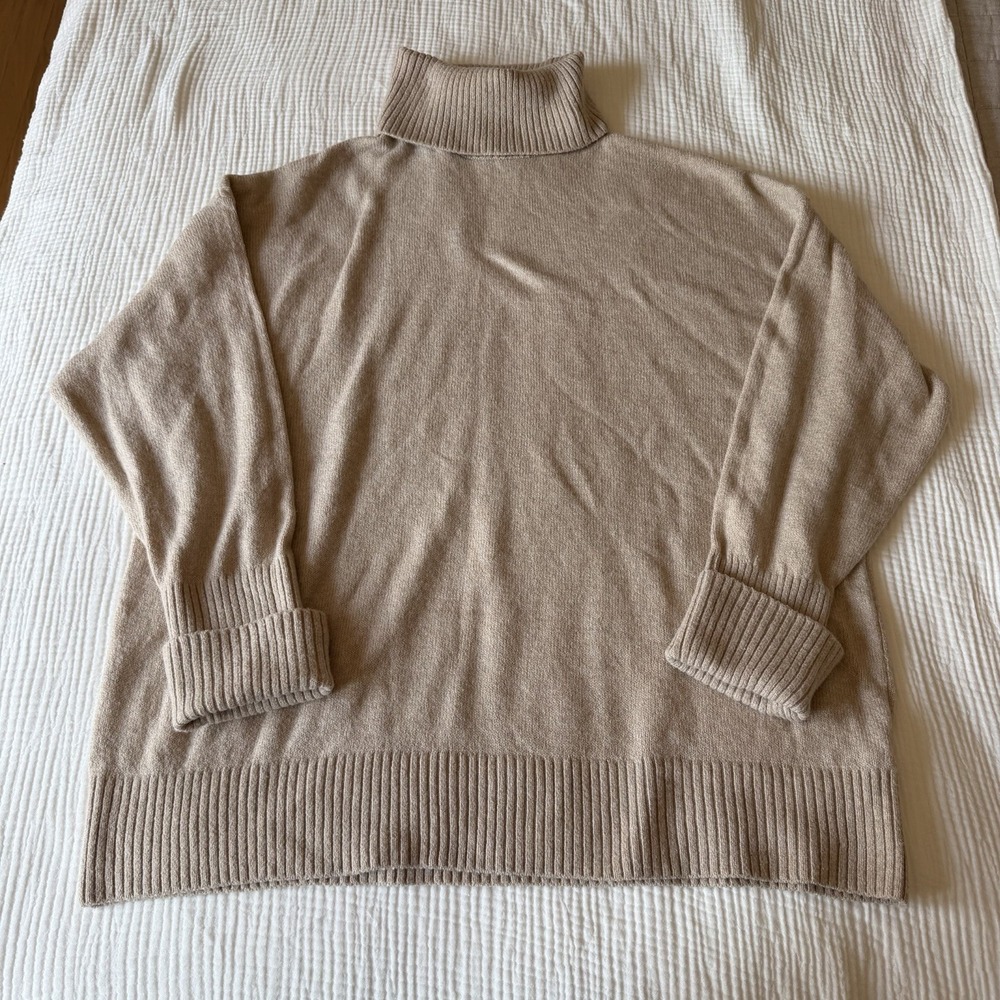 Old Navy Women's Oversized Turtleneck Sweater Plus Size 2X Beige Cozy Soft Girl